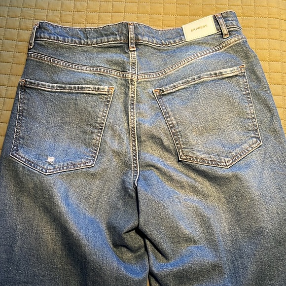 Express n/t - Picture 5 of 7